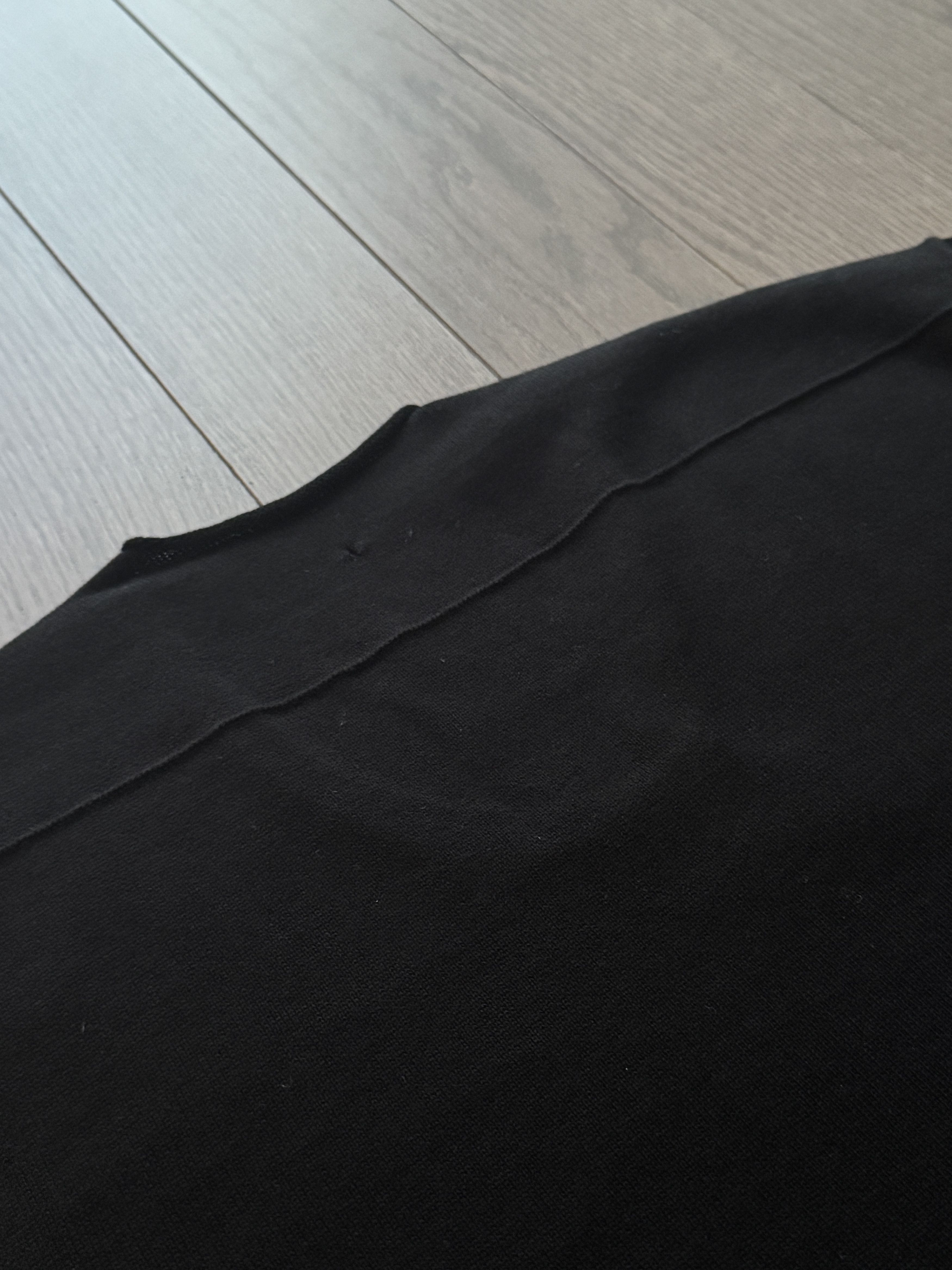 Label Under Construction LUC SEAMLESS SHOULDER TEE - COTTON - OFF BLACK - SIZE 50 Size US M / EU 48-50 / 2 - 4 Thumbnail