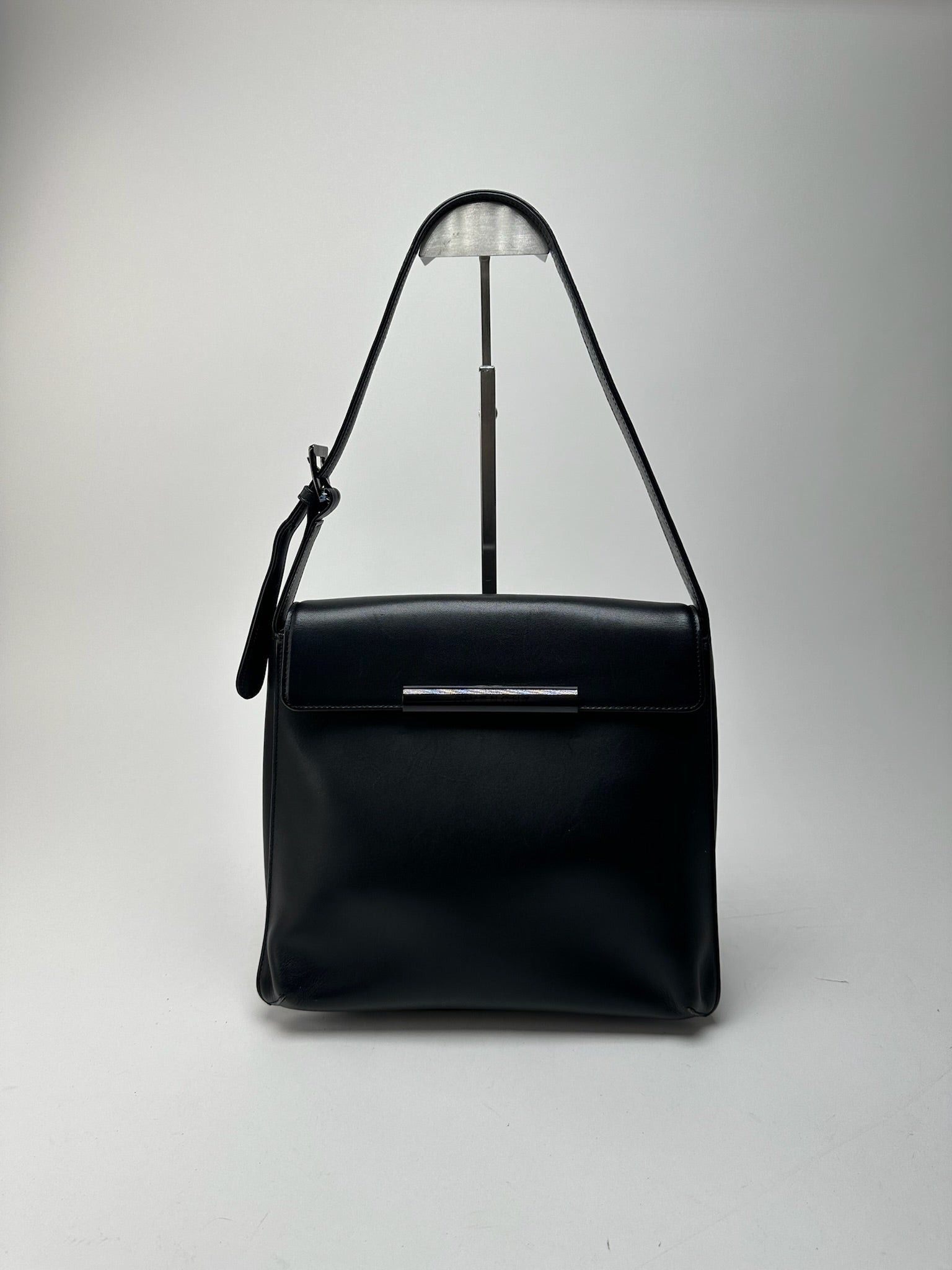 Givenchy Vintage Leather bag black Size ONE SIZE - 1 Thumbnail