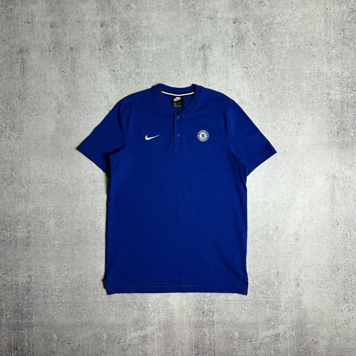 Chelsea Soccer × Nike × Vintage Nike Chelsea T Shirt Soccer Jersey Vintage Size XL Size US XL / EU 56 / 4 - 1 Thumbnail