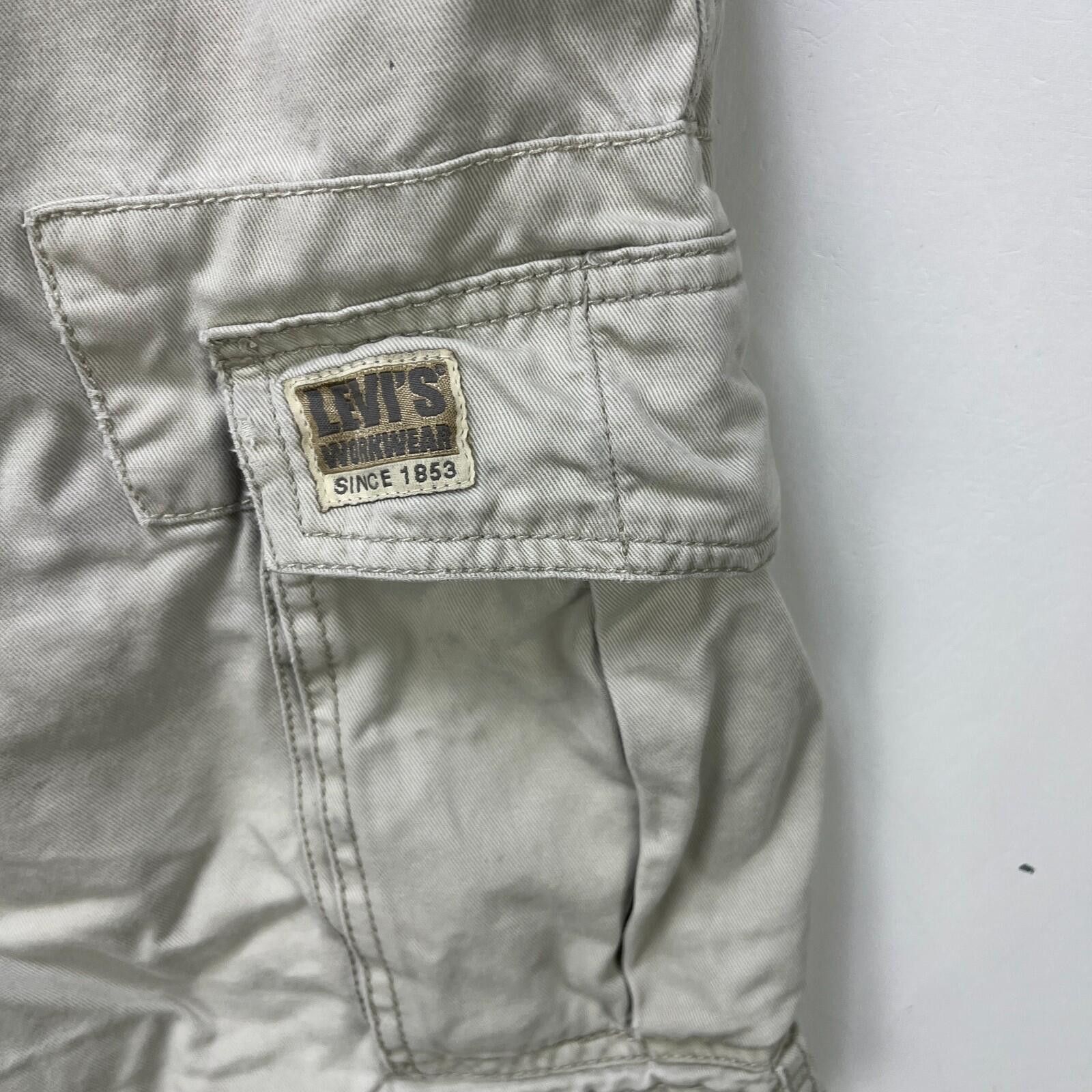 Levi's Vintage Levis Cargo Shorts Y2K 34 Beige Size US 34 / EU 50 - 5 Thumbnail