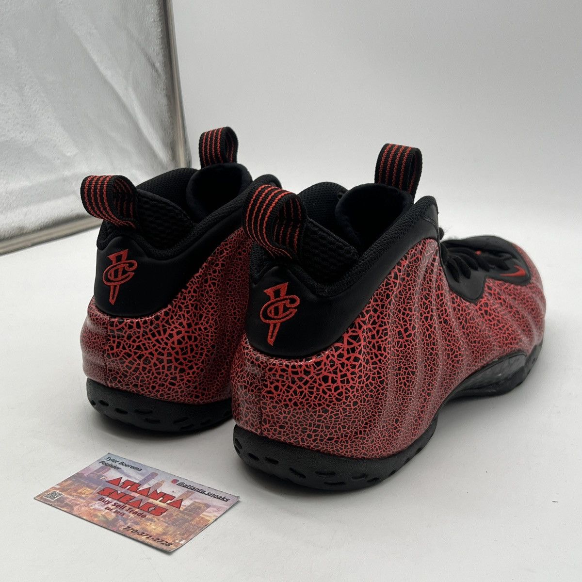 Nike Air Foamposite one cracked lava Size US 9 / EU 42 - 5 Thumbnail