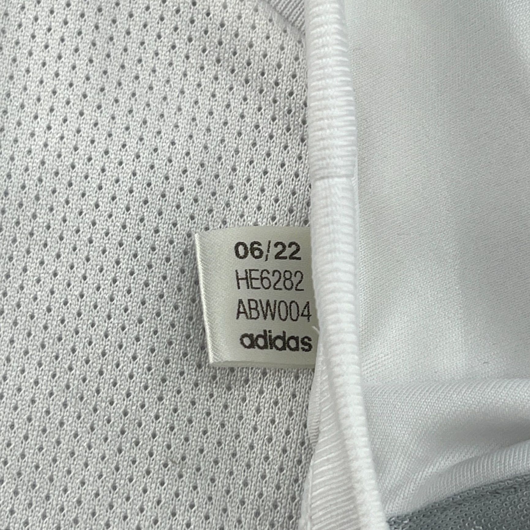 Adidas Besiktas 2022 2023 Home Football Jersey Mens XL Adidas Shirt White Size US XL / EU 56 / 4 - 6 Thumbnail