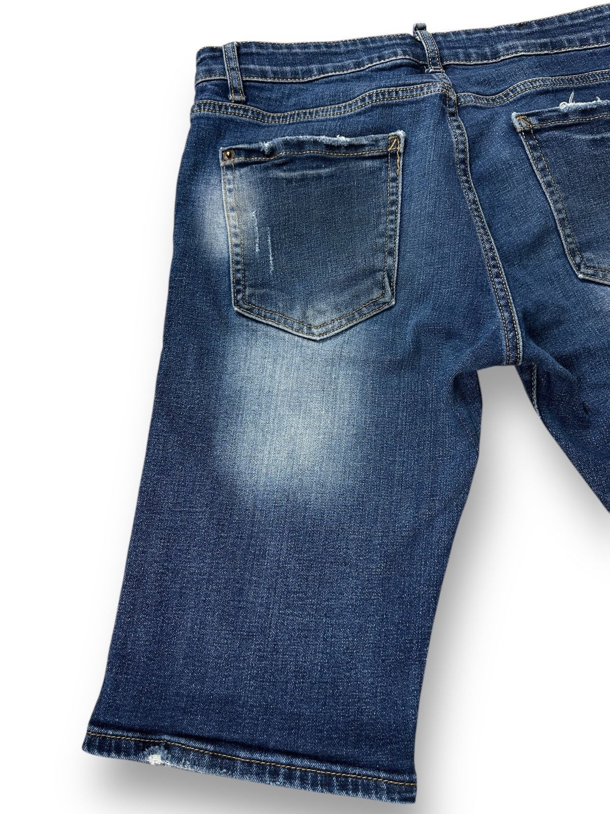 Dsquared2 Dsquared2 Ripped Dirty Distressed Style Denim Jeans Shorts Size US 31 - 9 Thumbnail