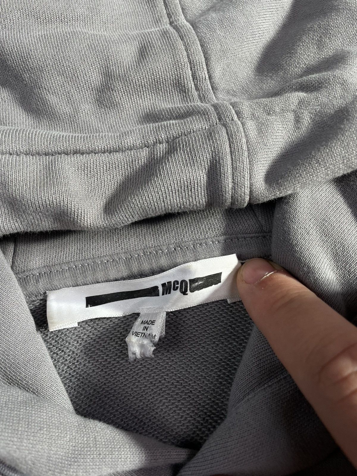 Alexander McQueen × MCQ × McQ Alexander McQueen MCQ ALEXANDER MCQUEEN Mens Grey Metal Logo Hoodie Size US L / EU 52-54 / 3 - 3 Thumbnail