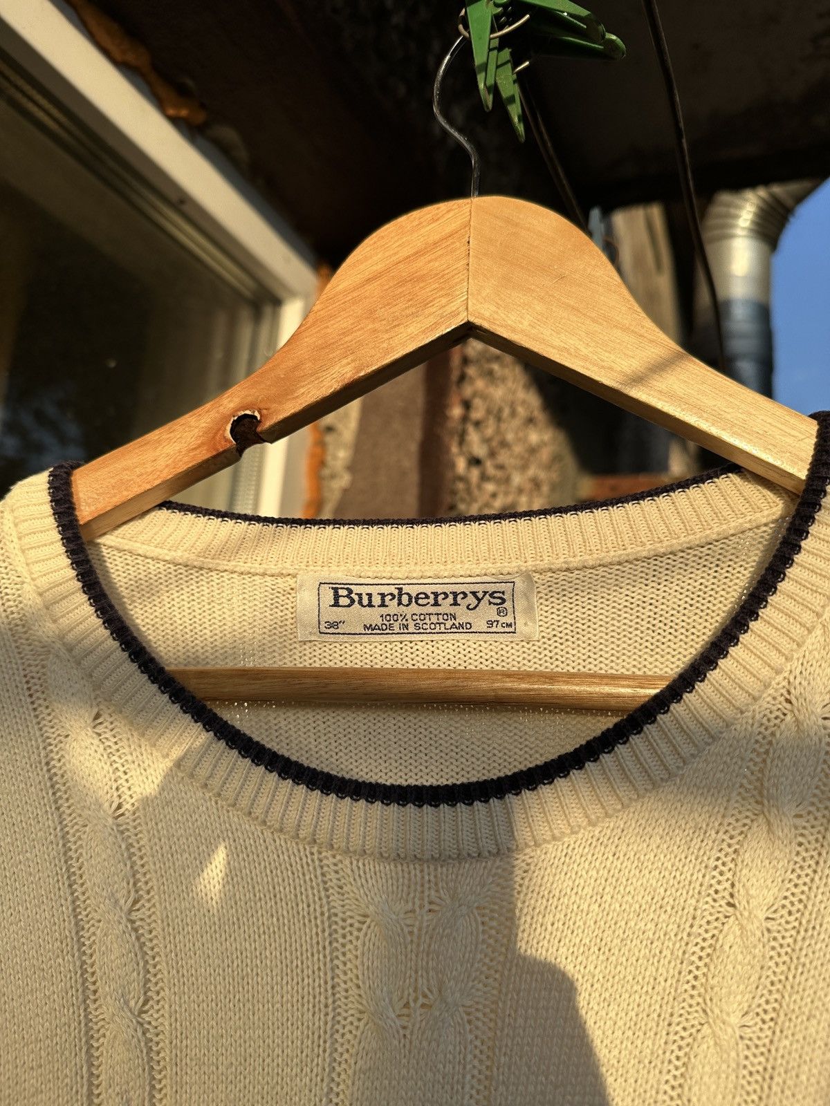 Burberry 90s Vintage Burberrys Big Logo Sweater Made In Scotland Size US L / EU 52-54 / 3 - 16 Thumbnail
