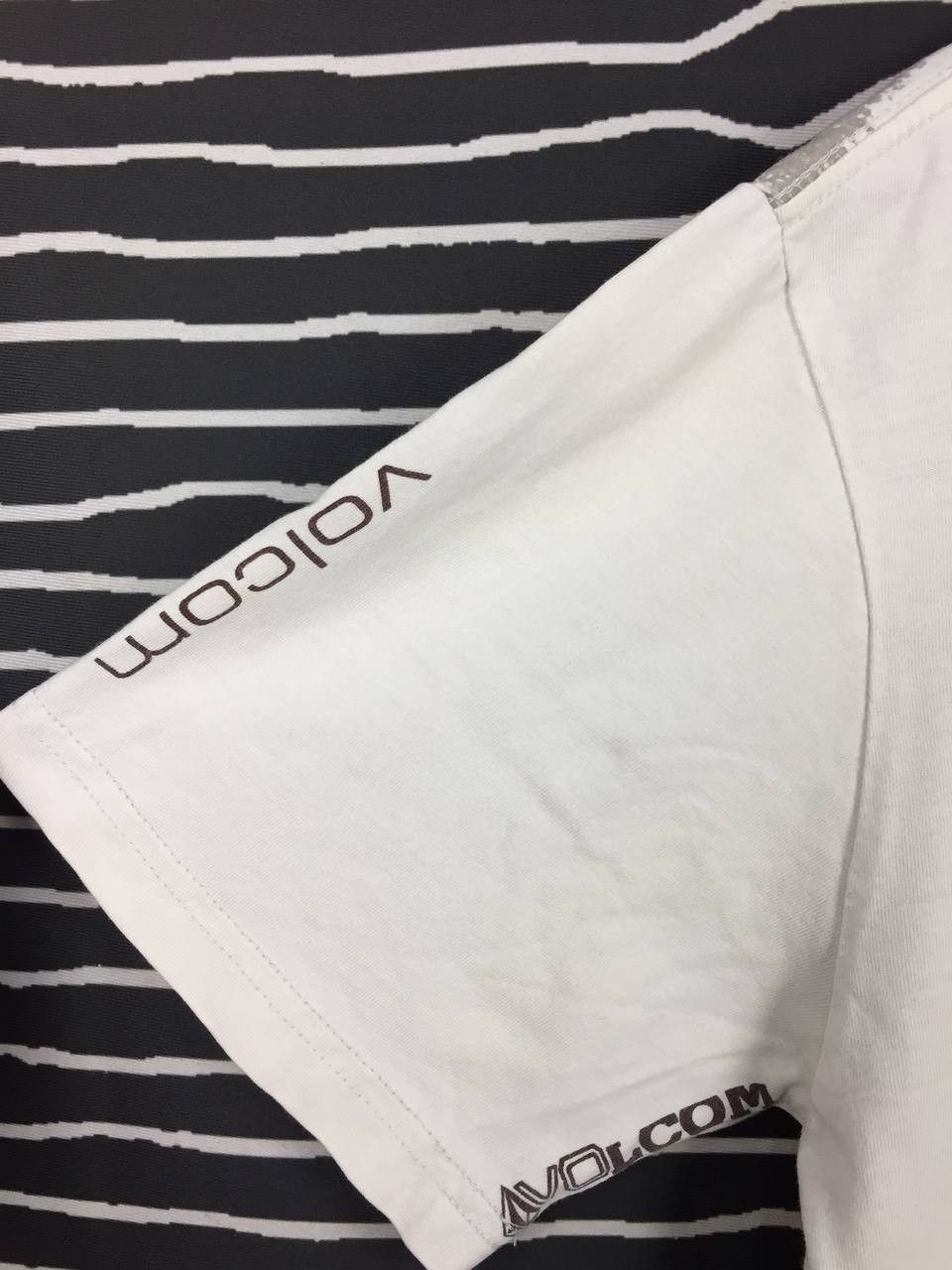 Vintage × Volcom The Volcom Clothing Company Skateboards All Over Print Tee Size US M / EU 48-50 / 2 - 9 Thumbnail