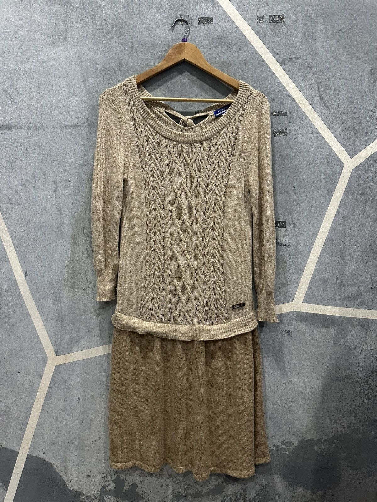 Burberry Burberry Blue Label Knit Dress Size S / US 4 / IT 40 - 1 Thumbnail