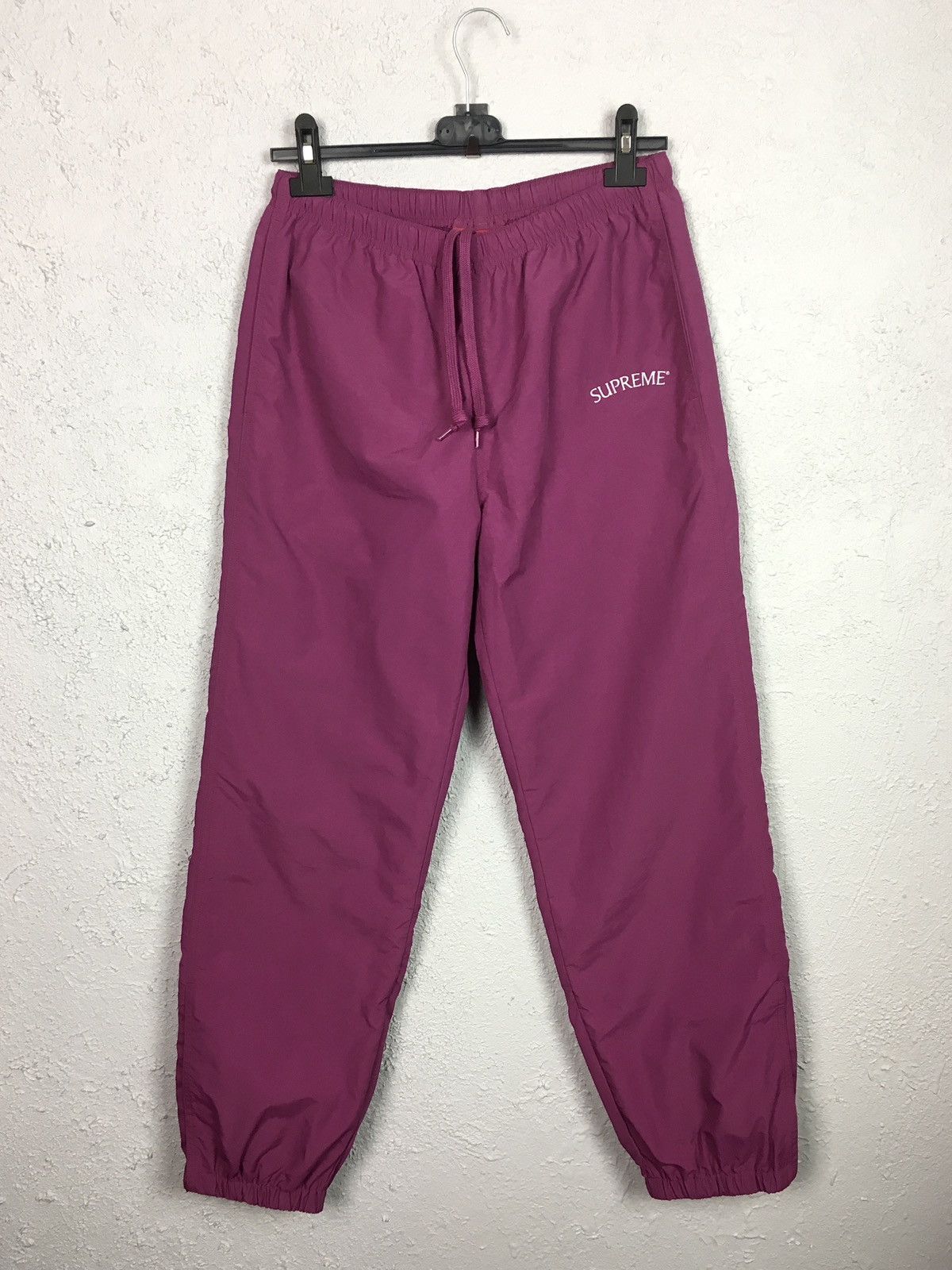 Image of Skategang x Supreme Trousers Supreme Arc Track Pants Sweatpants Skate Work Y2K in Magenta (Size 30)