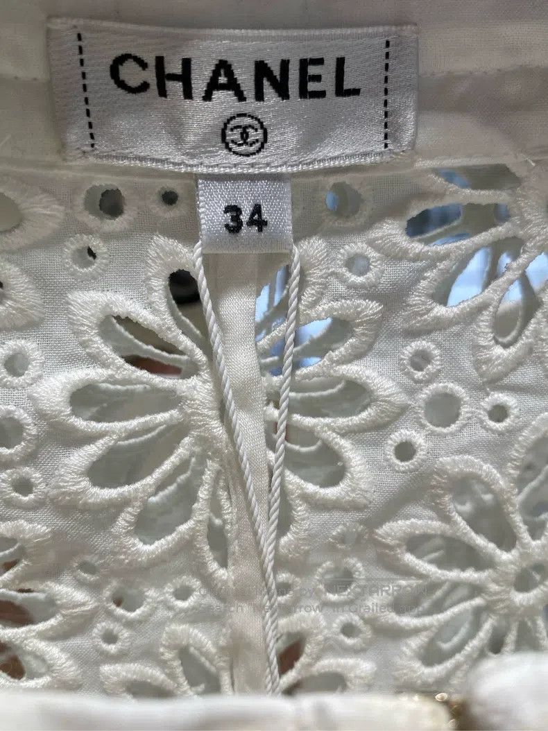 Chanel Chanel 21-year-old hollow dark flower white cardigan jacke Size XXS / US 00 / IT 34 - 2 Thumbnail