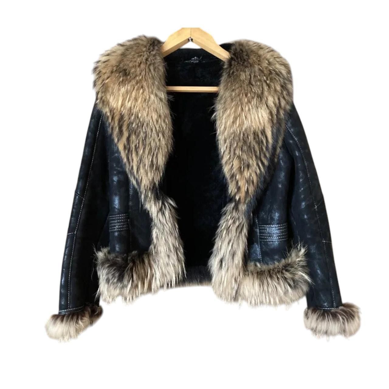 Other Women’s shearling coat short natural fur sz M Realli Size M / US 6-8 / IT 42-44 - 1 Thumbnail