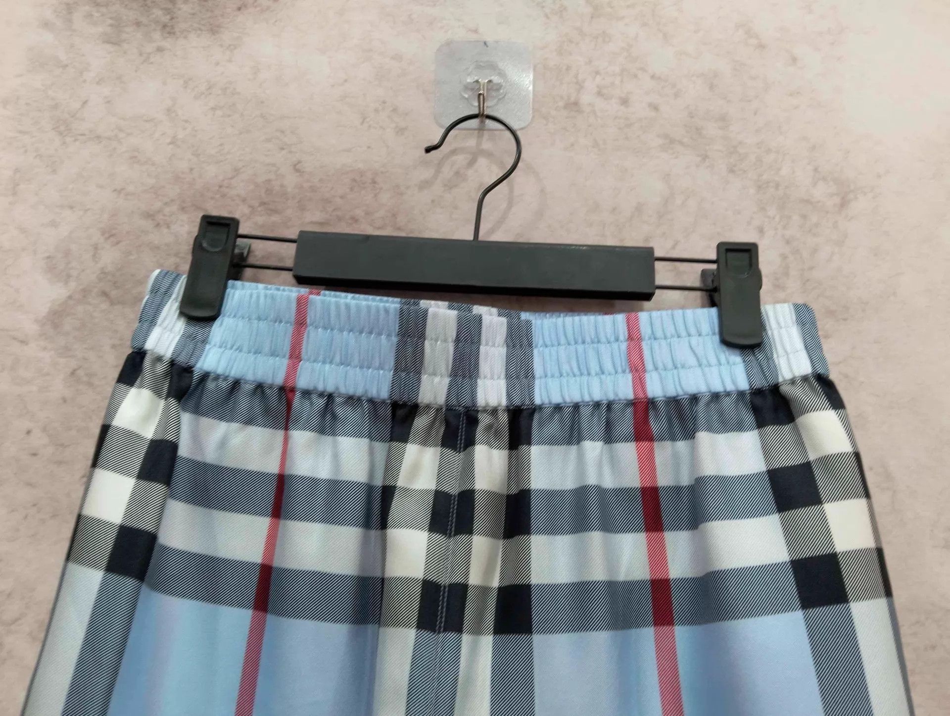 Burberry Burberry Women's Check Short UK4 99 New Size 26" / US 2 / IT 38 - 3 Thumbnail