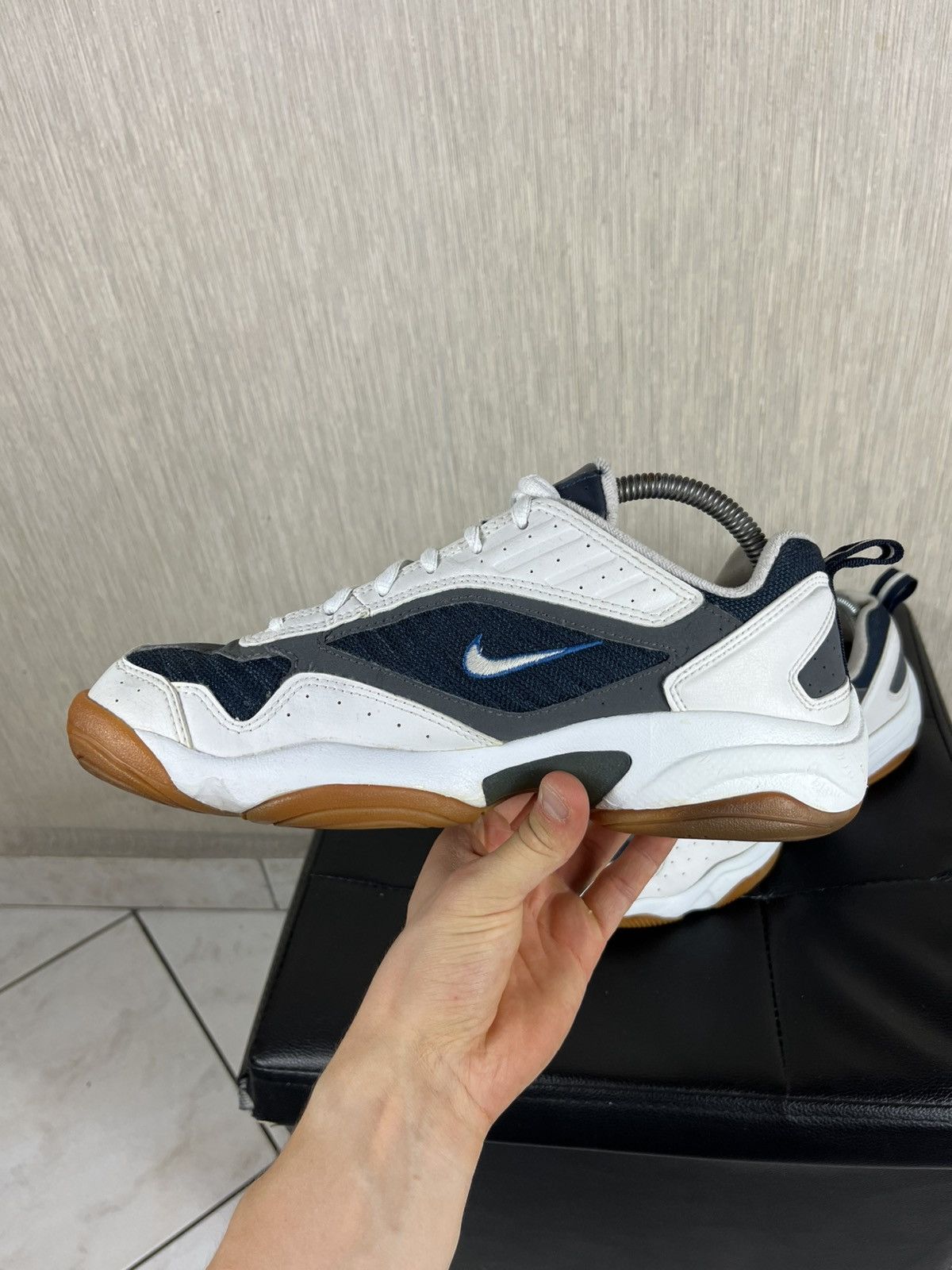 Nike Vintage Nike y2k retro small central swoosh sneakers shoes Size US 8 / EU 41 - 8 Thumbnail