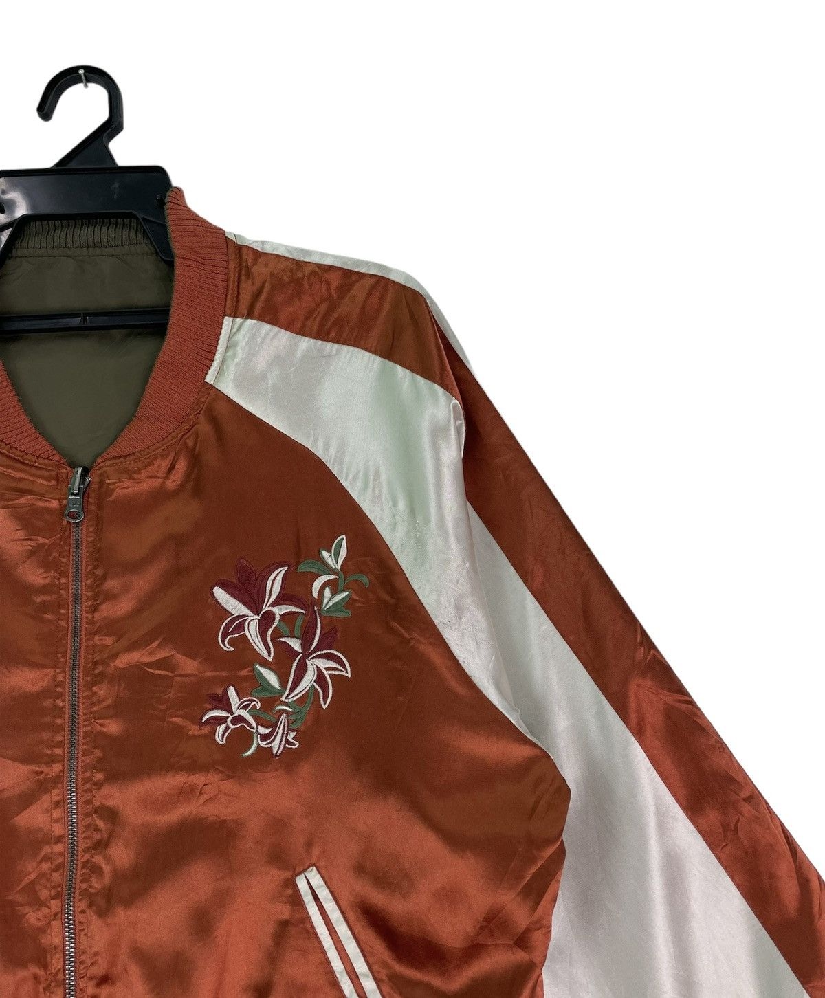 Other Rare sukajan inspired Japan flower embroidered bomber jacket Size XXL / US 16-18 / IT 52-54 - 2 Thumbnail