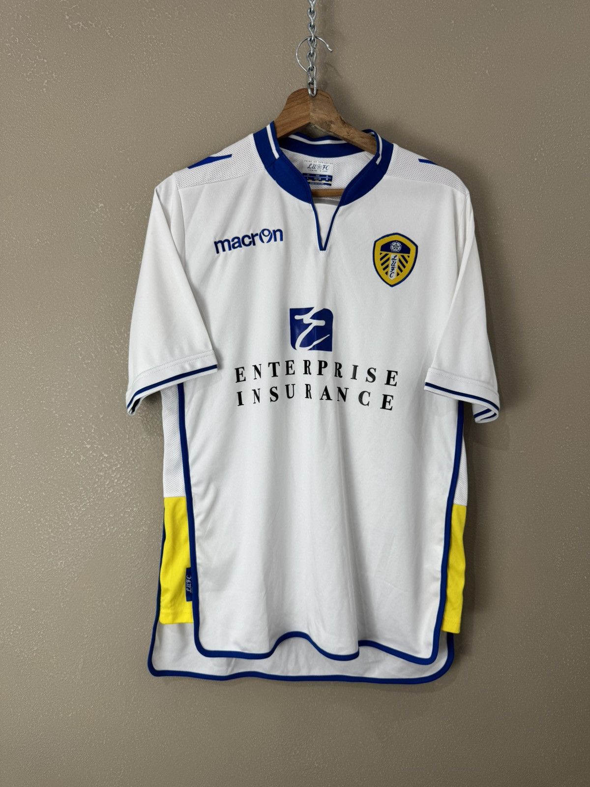 Macron Macron Leeds United FC Soccer Jersey Football Polo Size US L / EU 52-54 / 3 - 1 Thumbnail