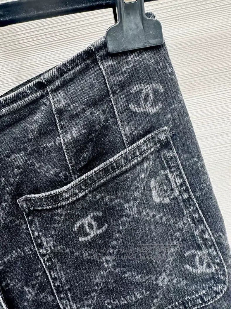 Chanel Chanel 23a camelia flared jeans Size 42" / US 20 - 4 Thumbnail