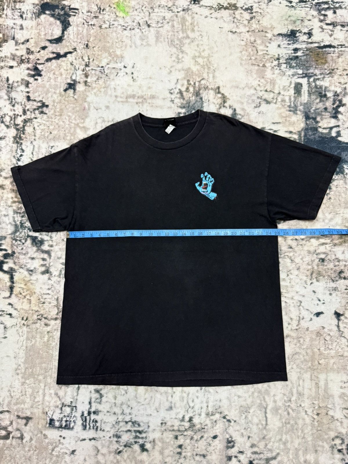 Santa Cruz Skateboards VINTAGE Y2K SANTA CRUZ SCREAMING HAND BACKHIT LOGO TSHIRT Size US XXL / EU 58 / 5 - 11 Thumbnail