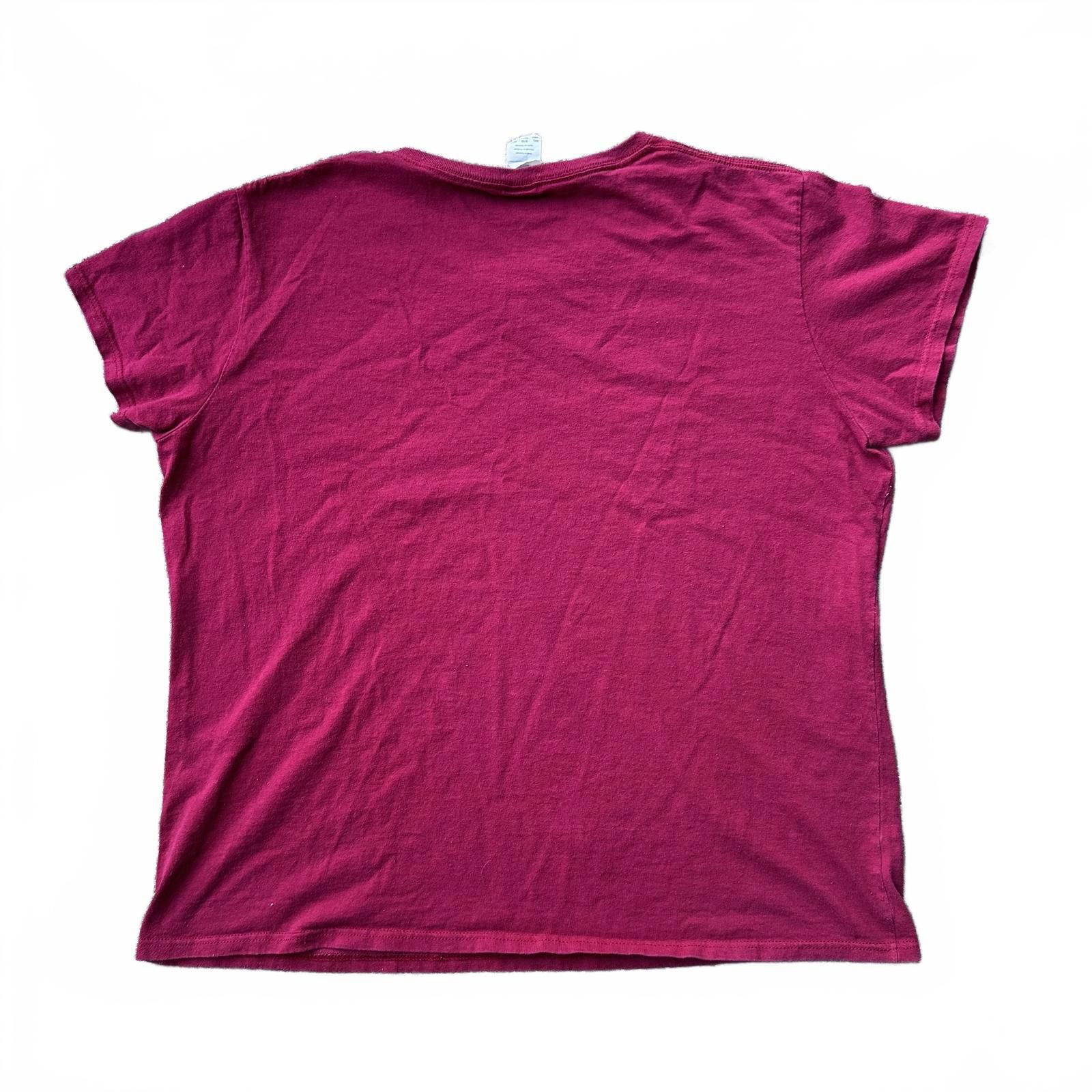 Gildan Gildan Mens T-shirt 2XL Burgundy Life is a Mountain Print Size US XXL / EU 58 / 5 - 3 Thumbnail