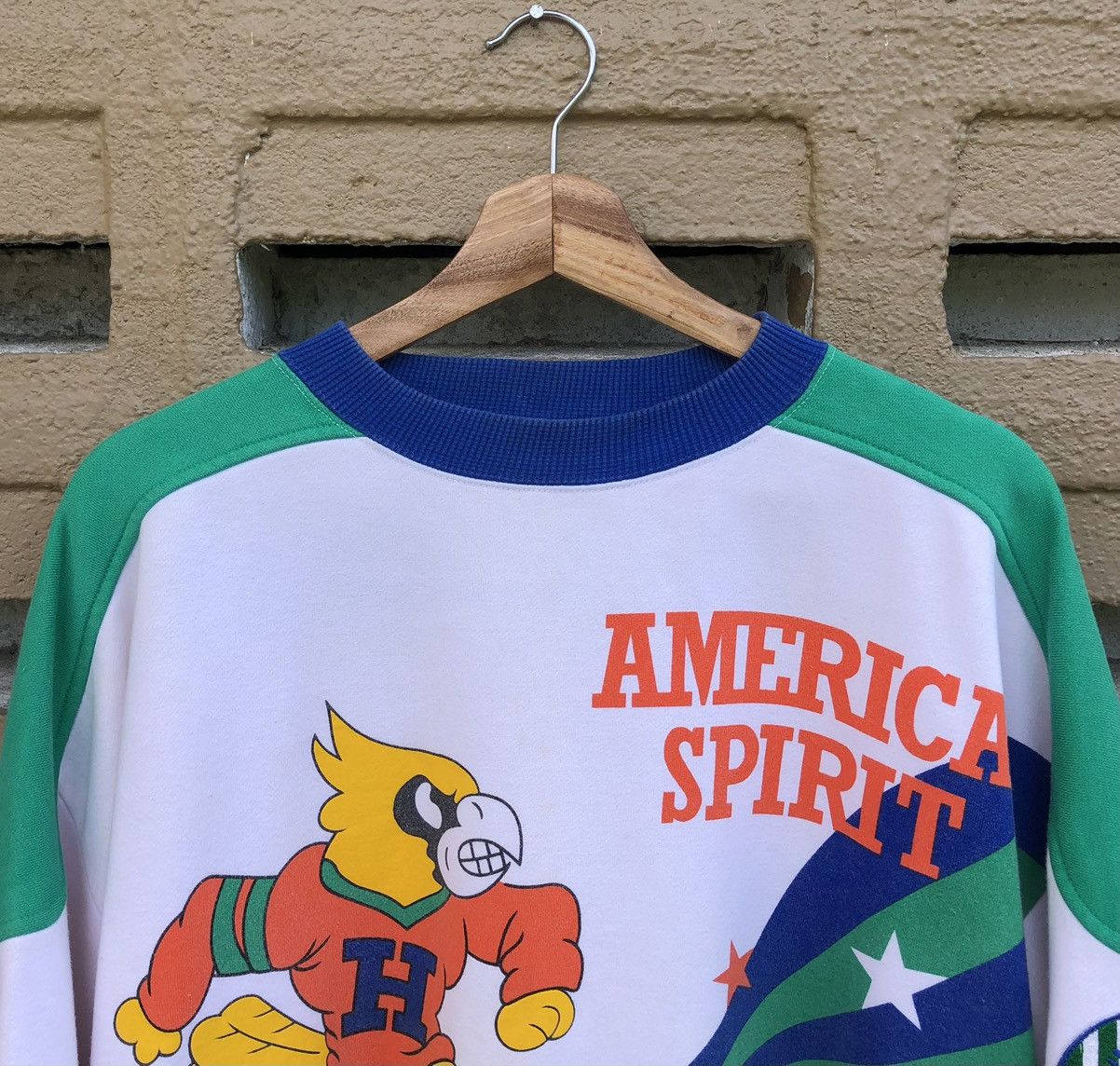Hang Ten VTG Hang Ten Sweatshirts Print America Spirit Skate Champion Size US L / EU 52-54 / 3 - 8 Thumbnail