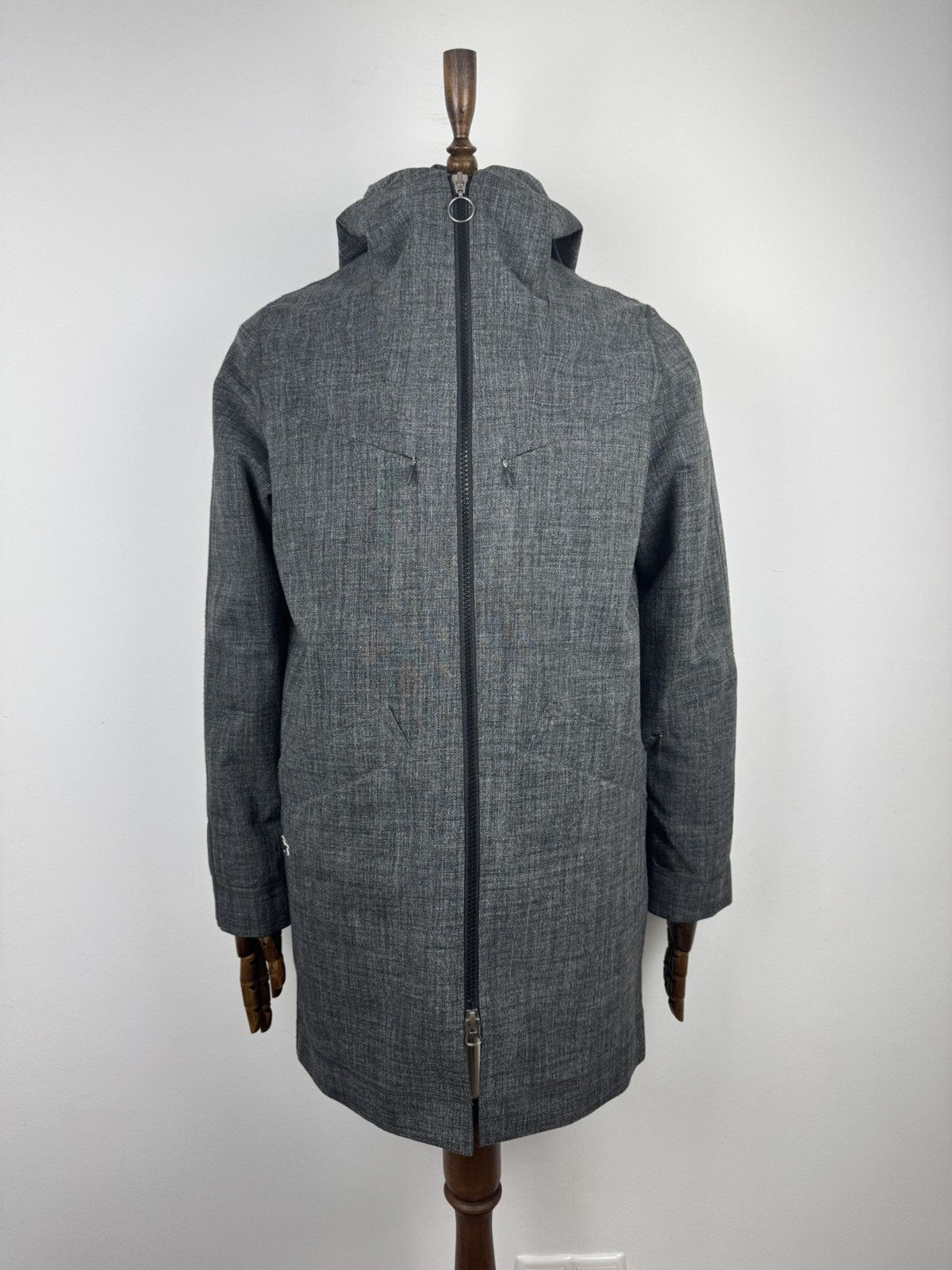 Lacoste Men’s Lacoste 2 in 1 Waterproof Long Jacket Coat size 48 Size US M / EU 48-50 / 2 - 1 Thumbnail