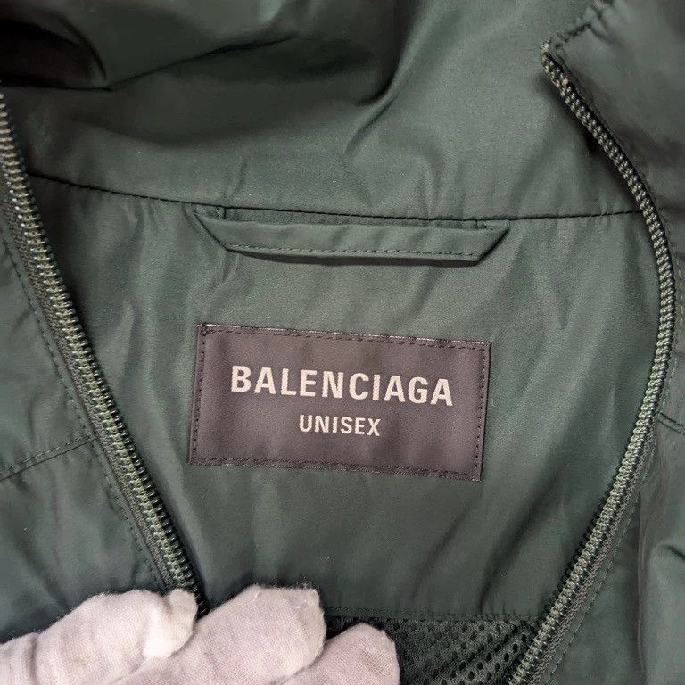 Balenciaga Balenciaga Dark Green Logo Lettering Printed Stand Collar Size US S / EU 44-46 / 1 - 5 Thumbnail