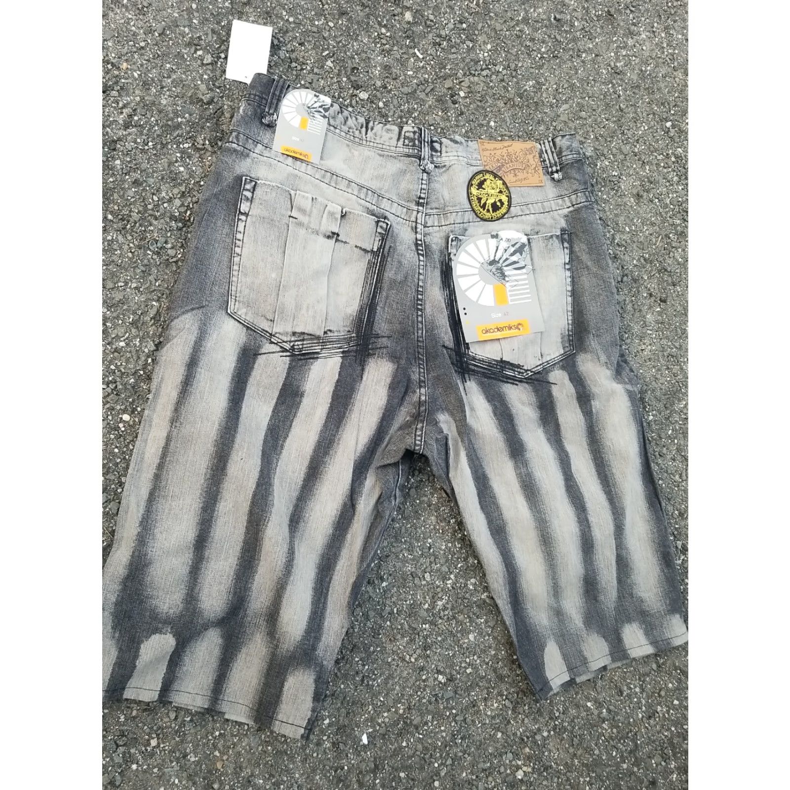 Akademiks VINTAGE Akademiks Jeans Shorts Men 42 Denim Shorts 90s Deadstock Black Cotton Five-Pocket Front Flat Regular Waist 41in Size US 42 / EU 58 - 4 Thumbnail