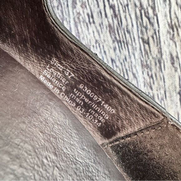 Dansko Dansko Marisol Clog Pewter Metallic Croc Leather Size EU 37 Size US 7 / IT 37 - 6 Thumbnail