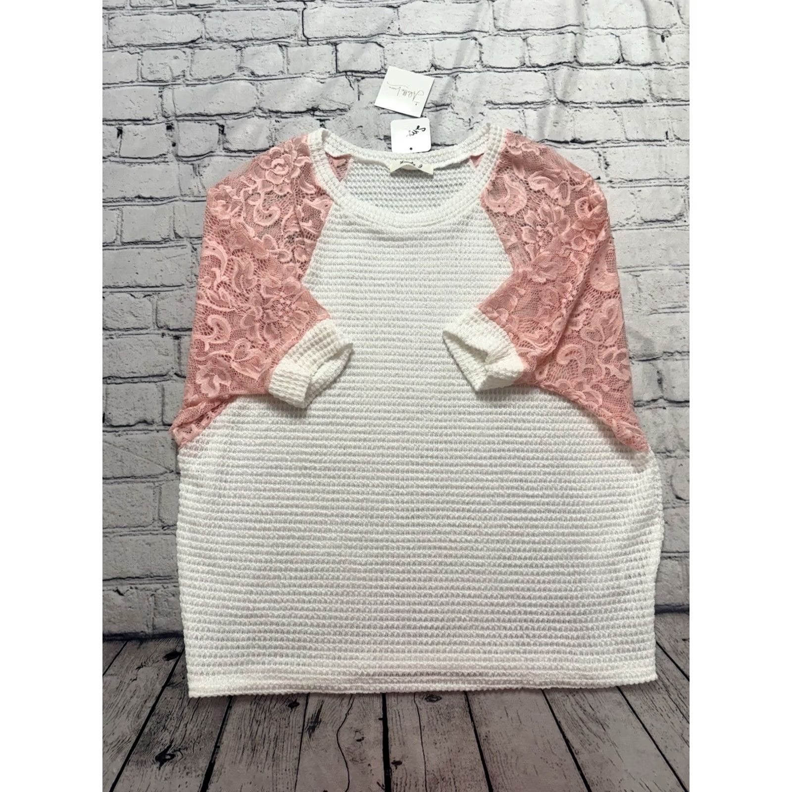 Vintage Love J Top Blouse Women's Small Pink White Solid Crew Neck Short Sleeve Button Ruffle Casual Size S / US 4 / IT 40 - 3 Thumbnail