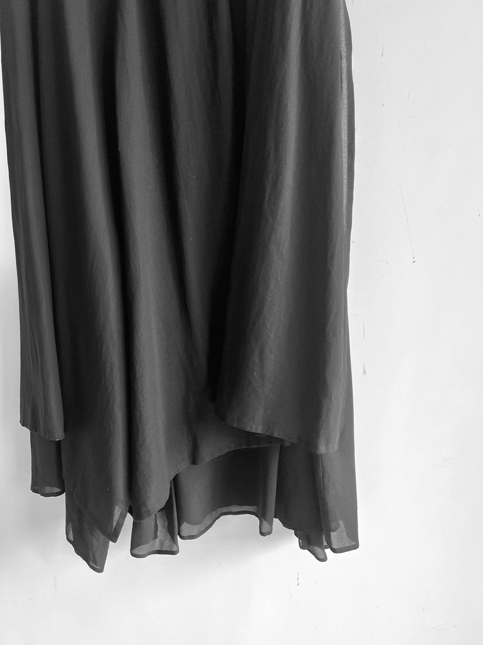 Yohji Yamamoto Yohji Yamamoto - Silk Layered Asymmetrical Wide Skirt Pants Size 32" / US 10 / IT 46 - 4 Thumbnail