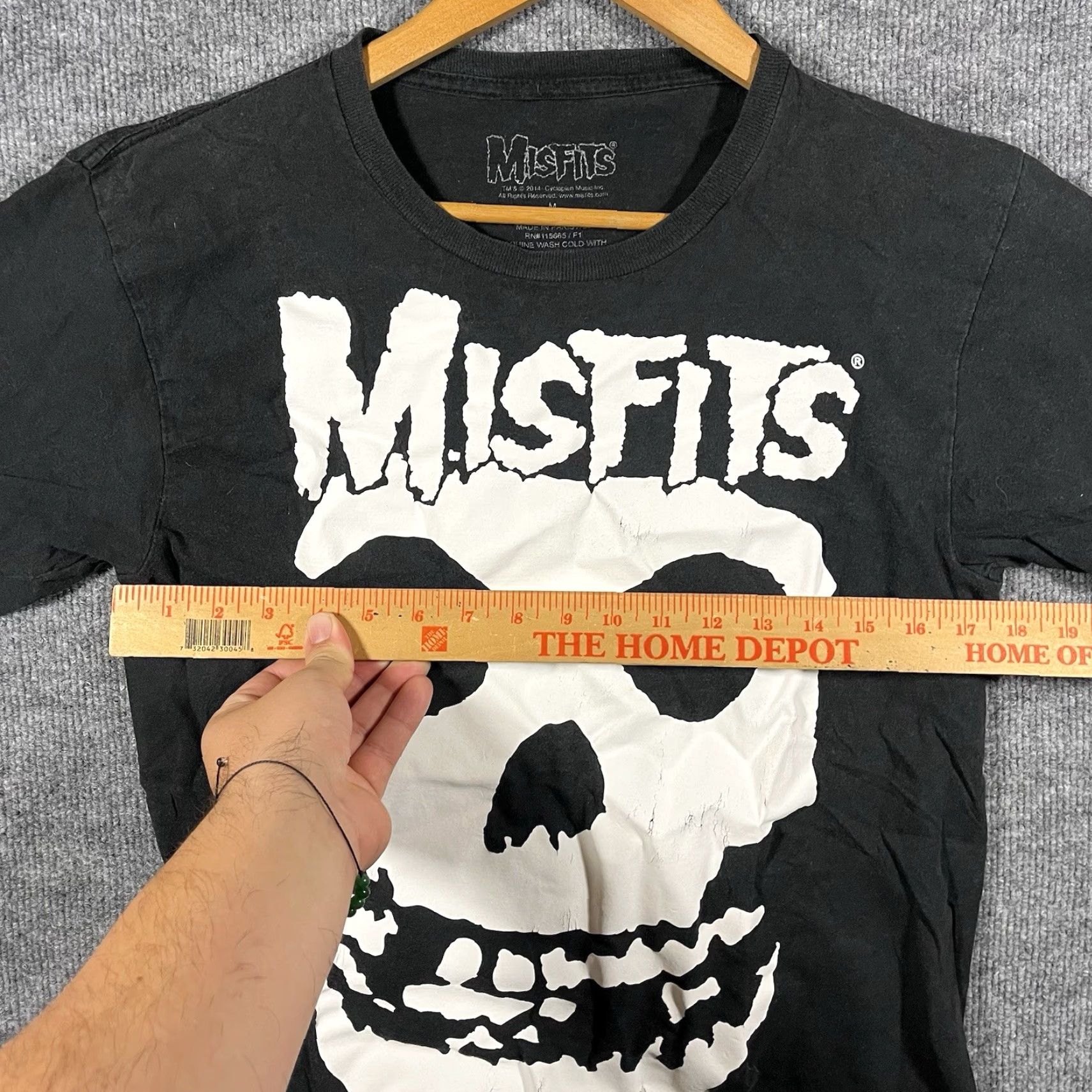Vintage Misfits Shirt Mens Medium Fiend Skull Black Punk Band 2014 Big Graphic Vtg Size US M / EU 48-50 / 2 - 4 Thumbnail