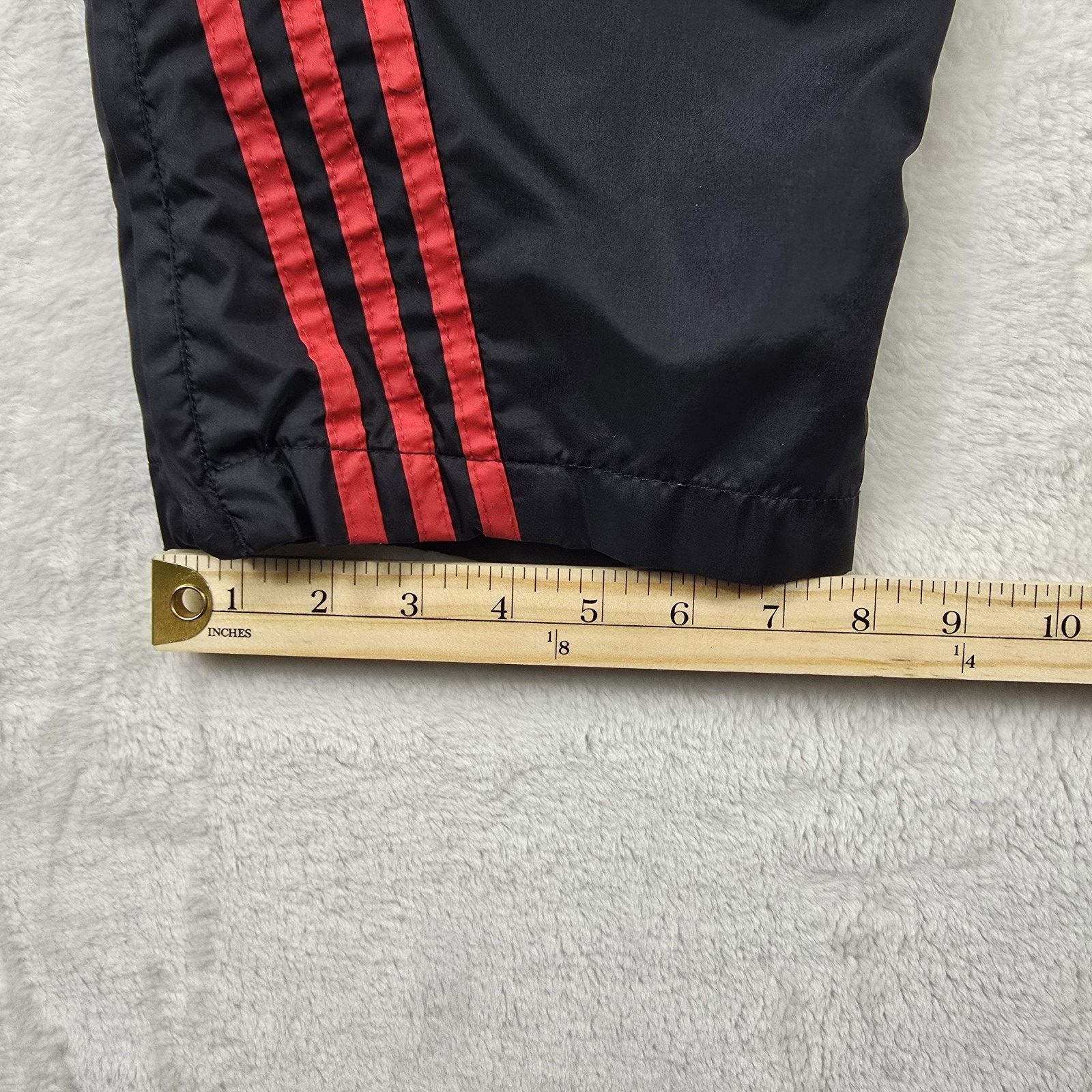 Adidas Vintage Adidas Pants Large Black Red Track Windbreaker Size US 36 / EU 52 - 14 Thumbnail