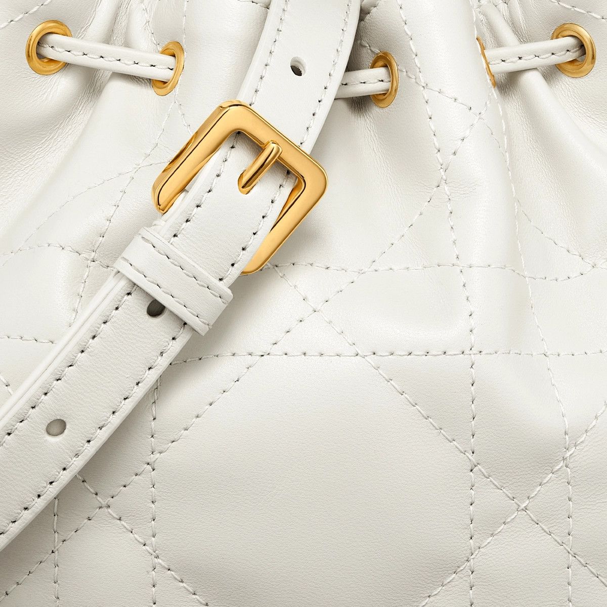 Dior o1bcso1str0226 Size:OS/Jolie Bucket Bag in White Size ONE SIZE - 6 Thumbnail