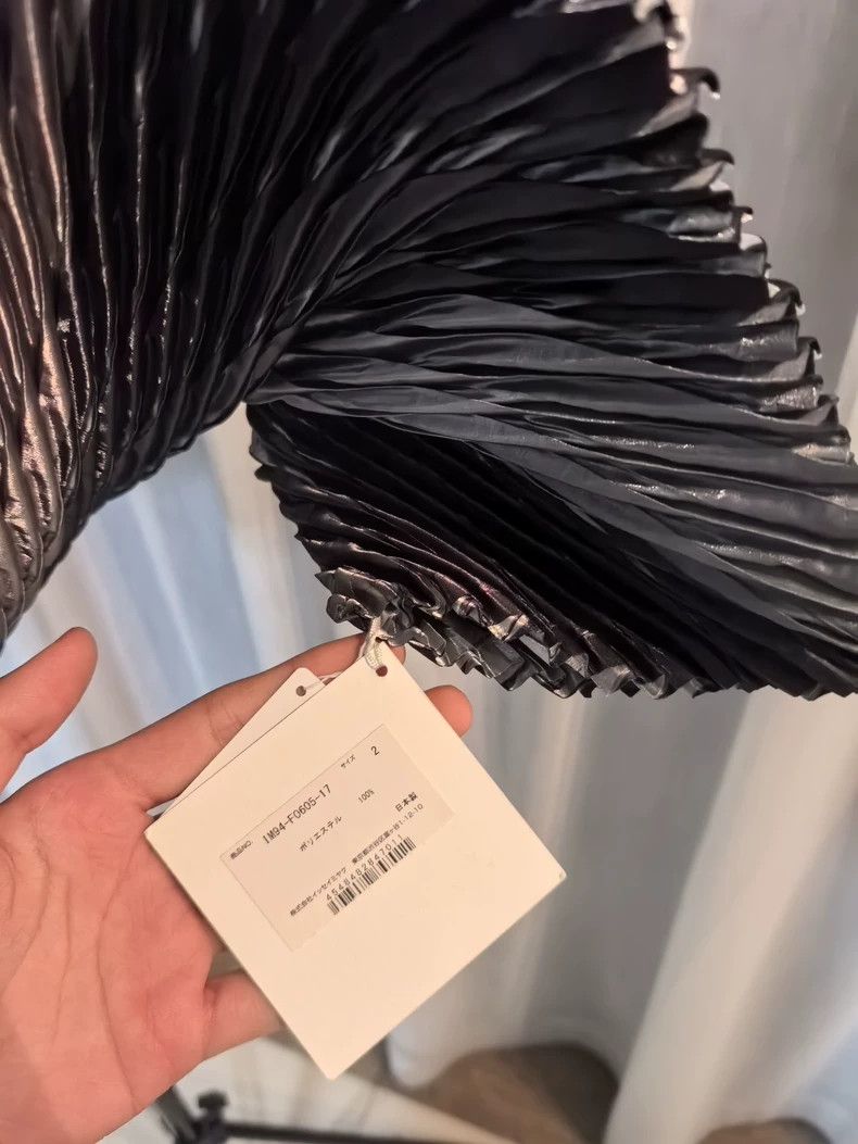Issey Miyake Issey Miyake size:2 Black main line shimmering fish-scale Size XS / US 0-2 / IT 36-38 - 4 Thumbnail