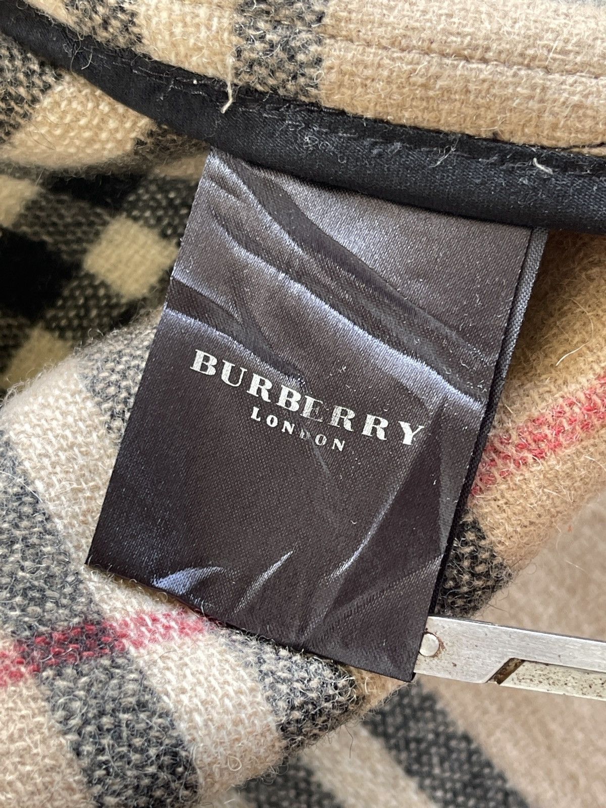 Burberry Burberry London Nova Checked Duffle Hooded Size US L / EU 52-54 / 3 - 13 Thumbnail