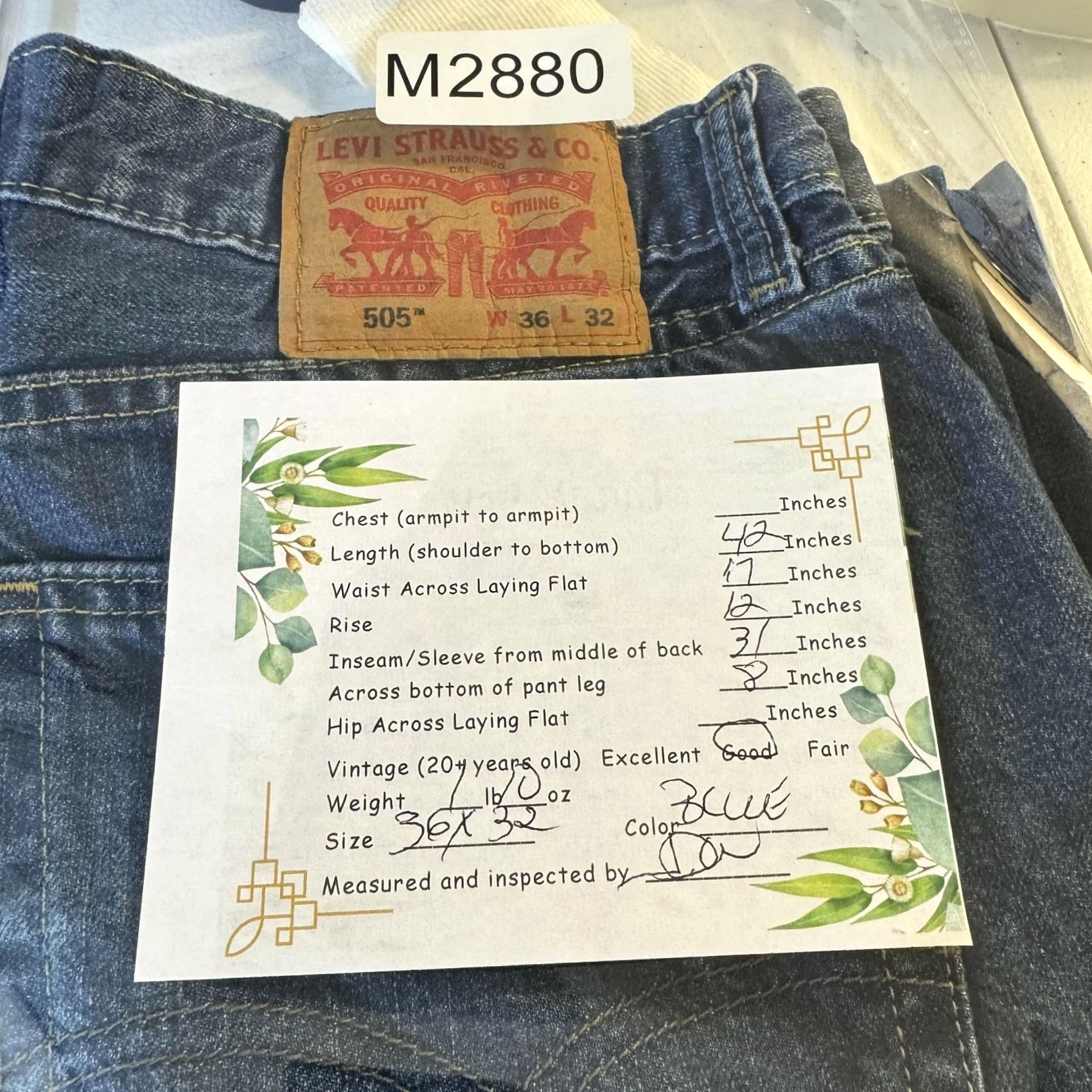 Levi's VINTAGE Levis 505 Jeans Mens 36x32 Blue Straight Leg Denim Zip Fly Regular Fit Size US 36 / EU 52 - 8 Thumbnail