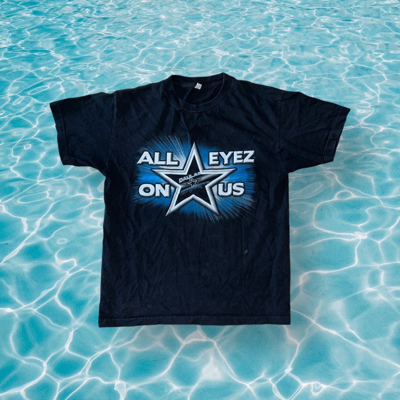 NFL × Vintage “All Eyez On Us” Dallas Cowboys Vintage NFL graphic tee Size US M / EU 48-50 / 2 - 1 Thumbnail
