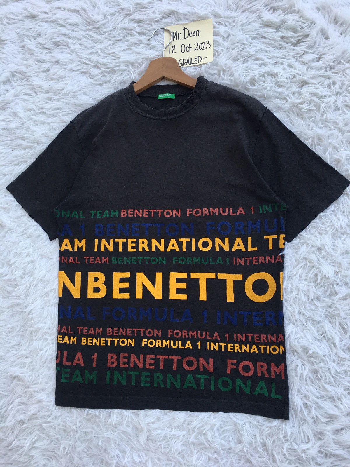 United Colors Of Benetton Rare United Colors of Benetton Spellout Tshirt Size US M / EU 48-50 / 2 - 3 Thumbnail