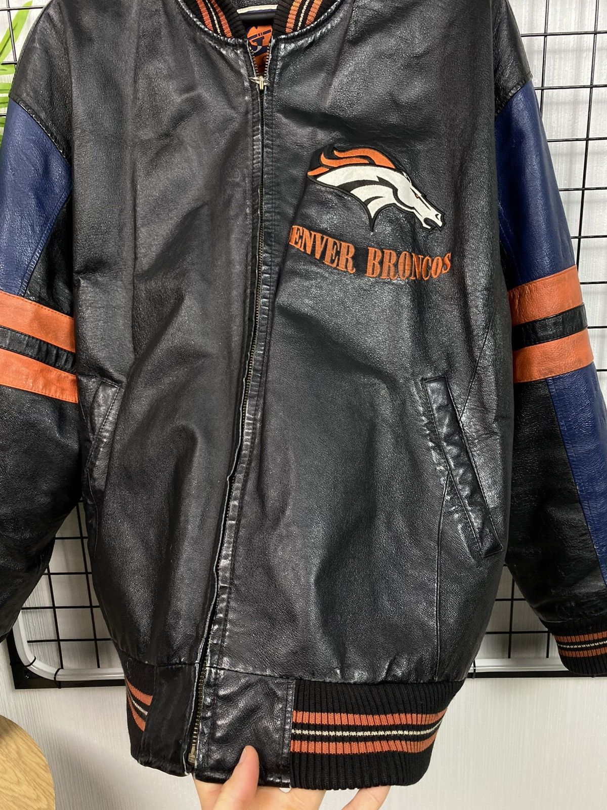 Other Vintage Denver Broncos NFL Leather Bomber Jacket Varsity XL Size US XL / EU 56 / 4 - 7 Thumbnail