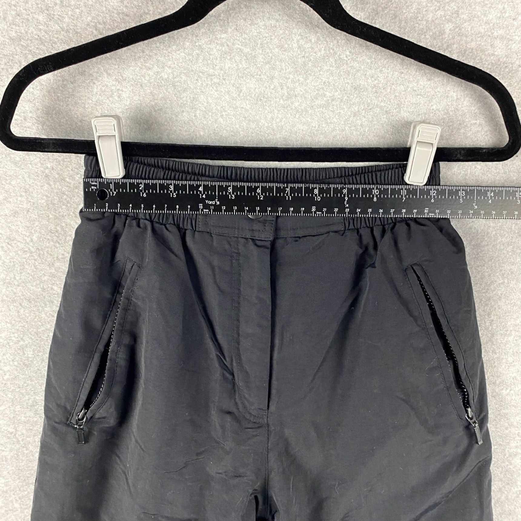 Vintage FERA Snow Pants Womens 4 Black Zip Ankle Insulated Winter Performance Pants Size 42" / US 20 - 3 Thumbnail
