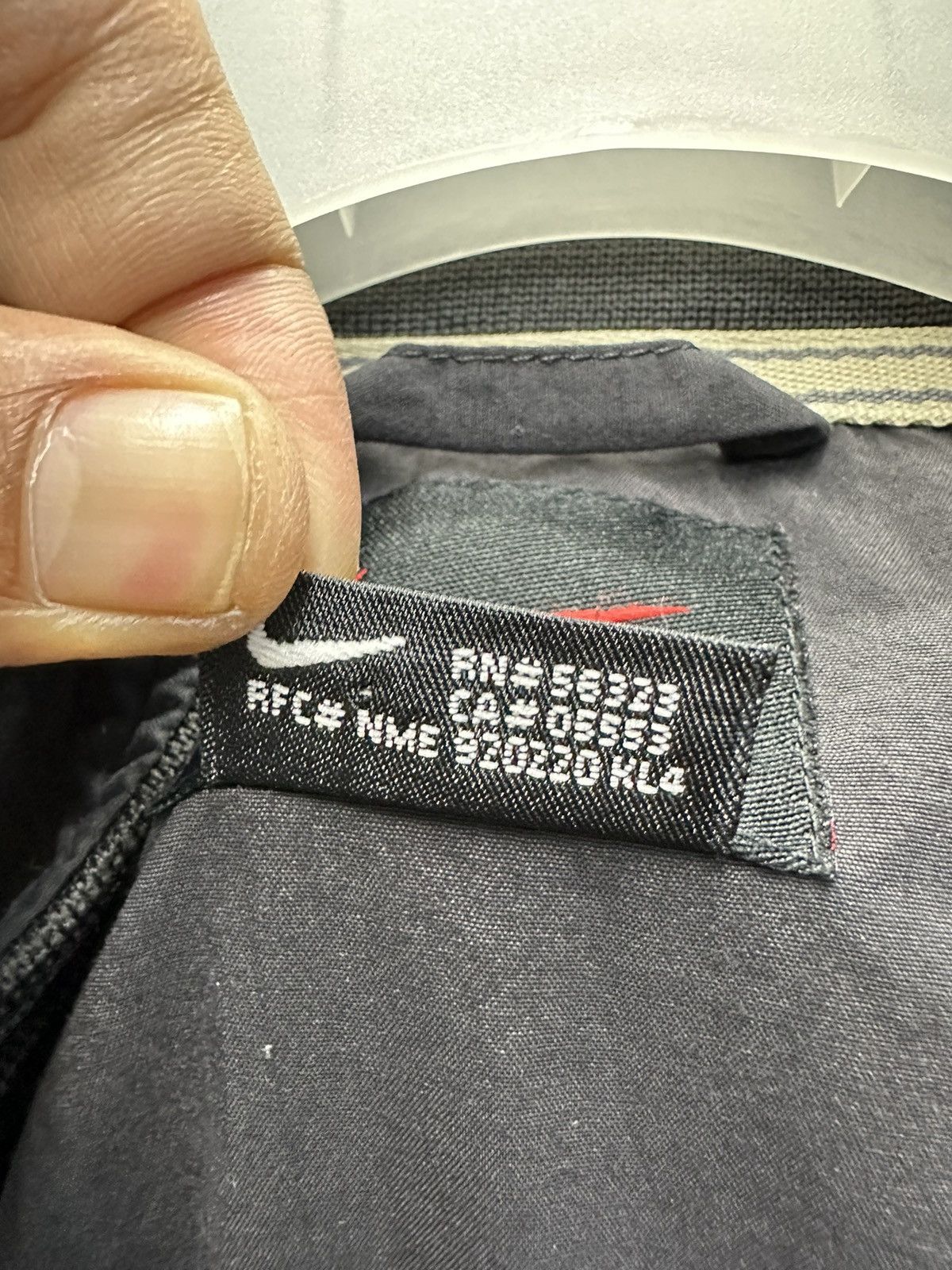 Nike Nike Swoosh 90s Zipper Vintage Jacket MJ159 Size US XL / EU 56 / 4 - 8 Thumbnail