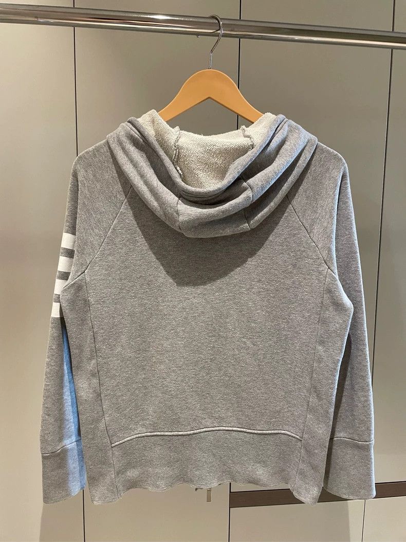 Thom Browne Thom browne Gray classic four-striped zipper jacket 2504-Ne Size US XS / EU 42 / 0 - 3 Thumbnail