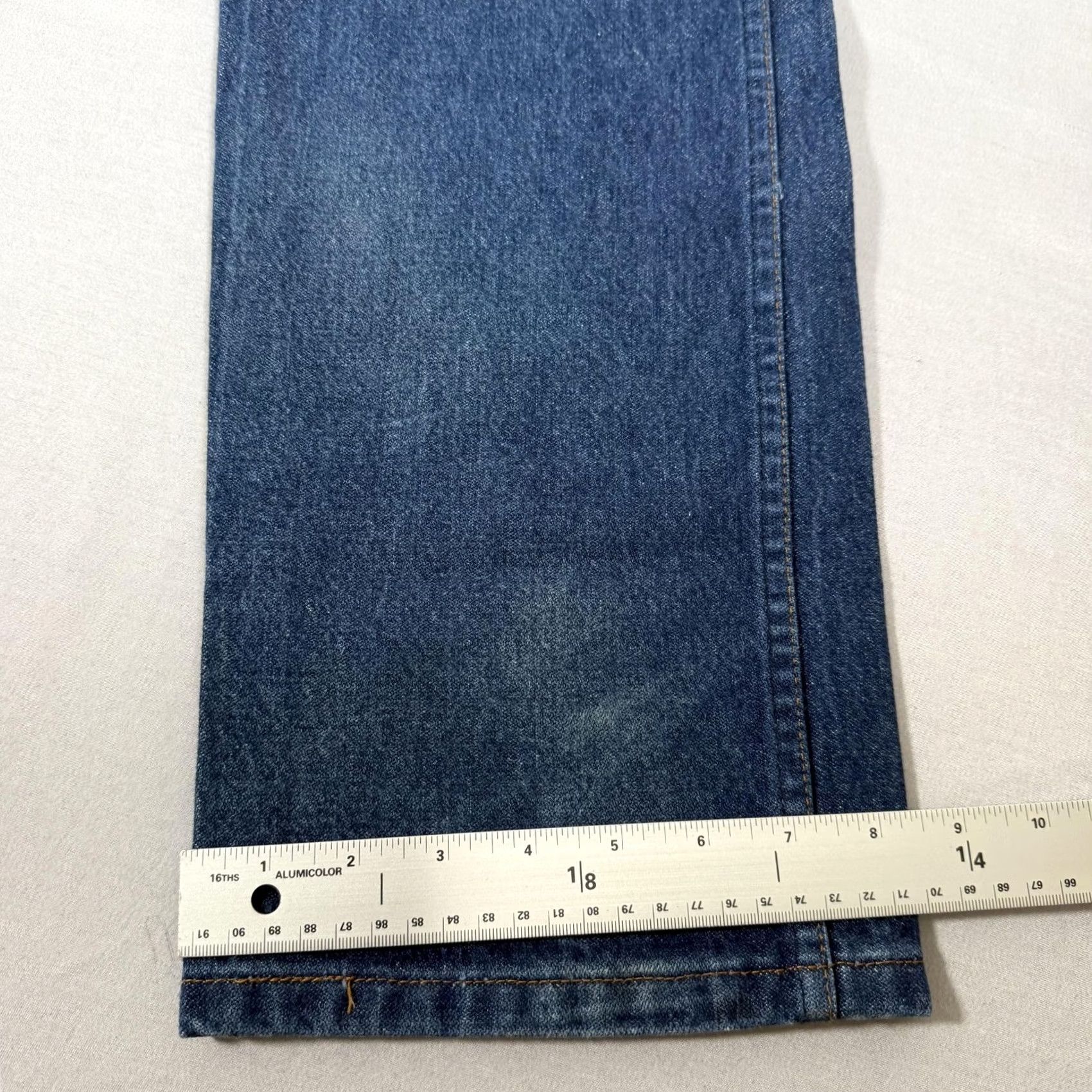 Wrangler Wrangler Jeans 13MWZ Cowboy Cut Mens 33x36 Denim Straight Leg Jeans Blue 100% Cotton Regular Fit Western Workwear Pants Size US 33 - 6 Thumbnail