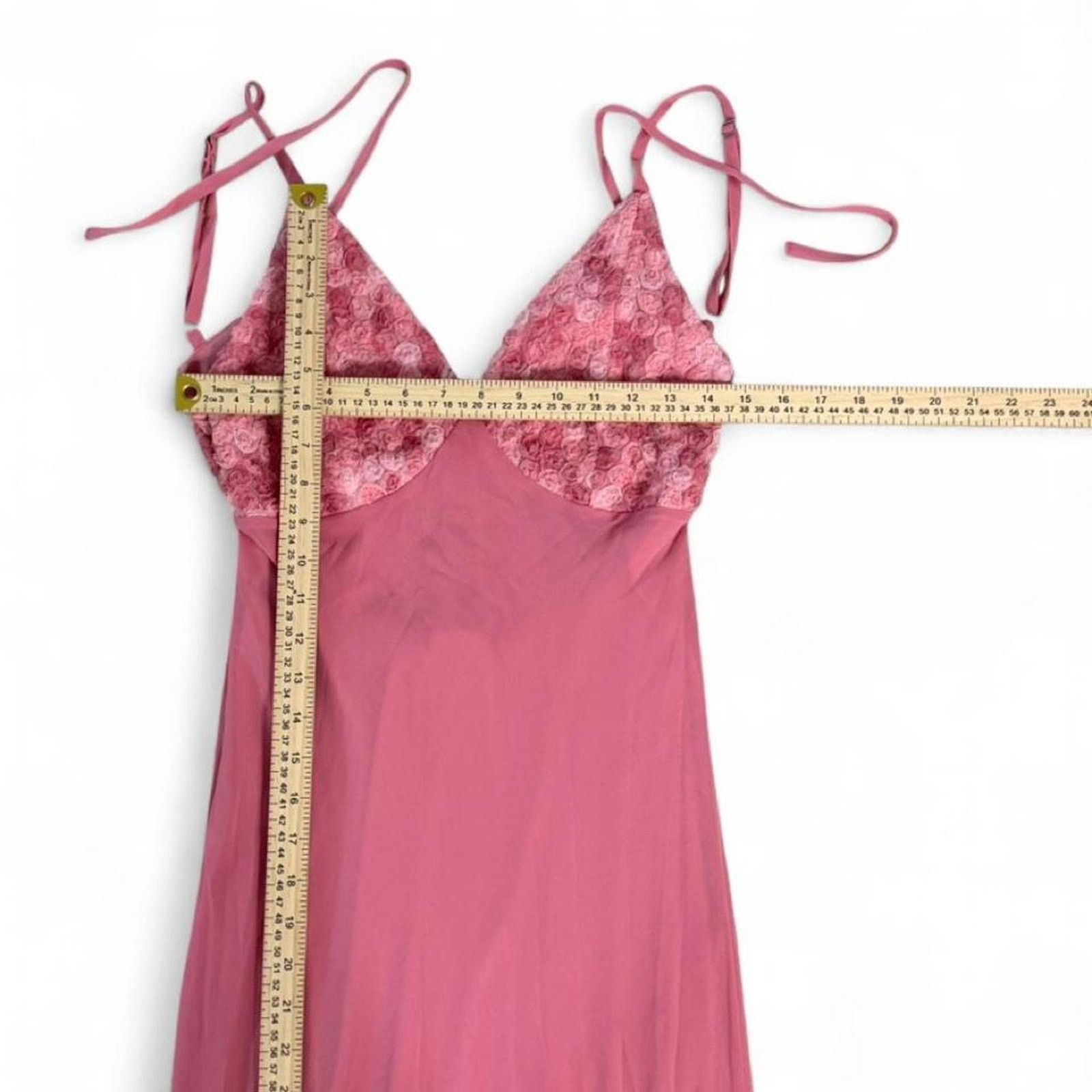 Other Pink Maxi Dress Open Back Rose Detail Silky Dress size small Size S / US 4 / IT 40 - 4 Thumbnail