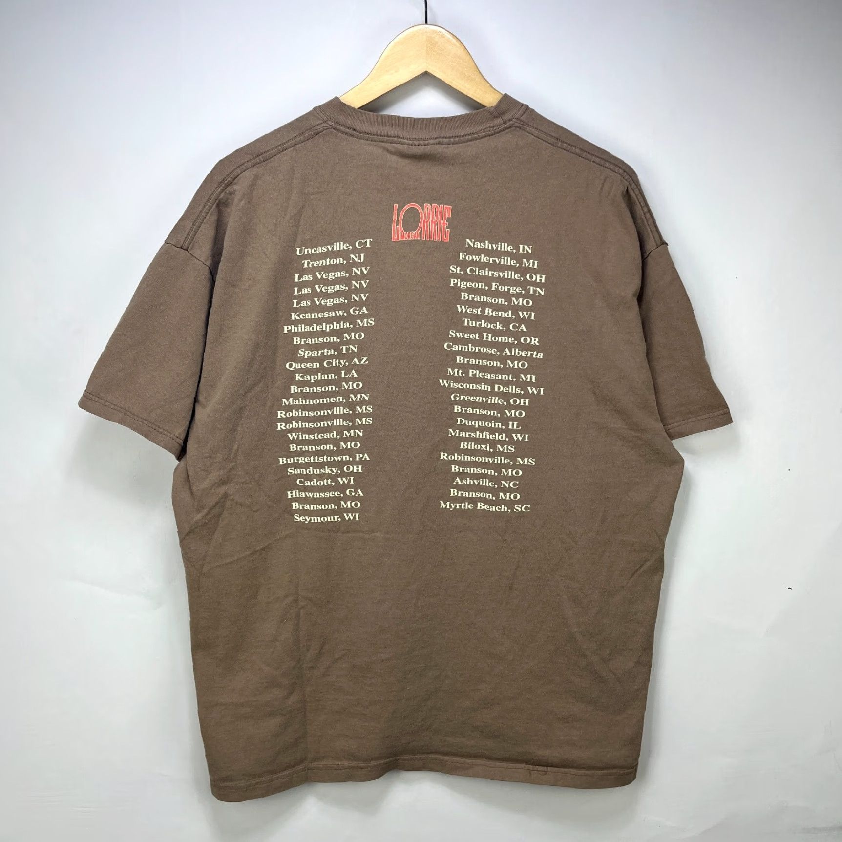 Hanes VINTAGE Lorrie Morgan Tour T Shirt XL Hanes Brown Men XL T-Shirt Vintage 90s Fans Mens Size US XL / EU 56 / 4 - 6 Thumbnail