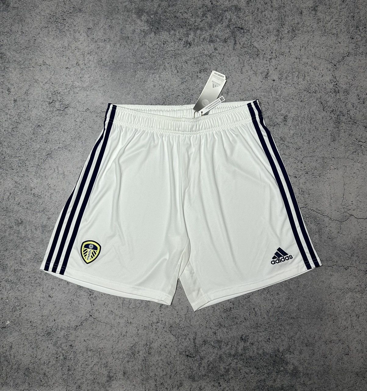 Adidas Adidas Leeds United 22/23 Soccer Short Size L Size US 34 / EU 50 - 1 Thumbnail
