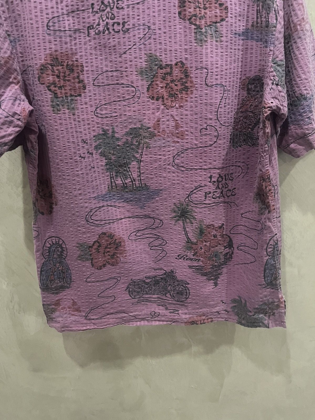 Vintage Roen Mastermind Japan Love and Peace full Pic shirt