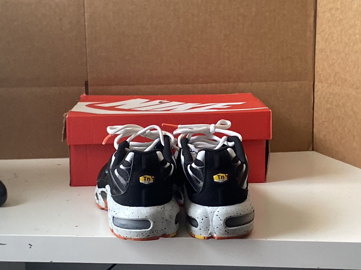 Nike Nike Air Max Plus (GS) Size US 6.5 / EU 39-40 - 4 Thumbnail