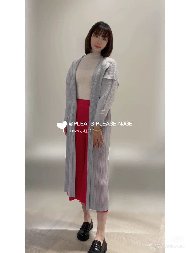 Issey Miyake Issey Miyake size:2 Grey pleated cardigan Size XS / US 0-2 / IT 36-38 - 9 Thumbnail