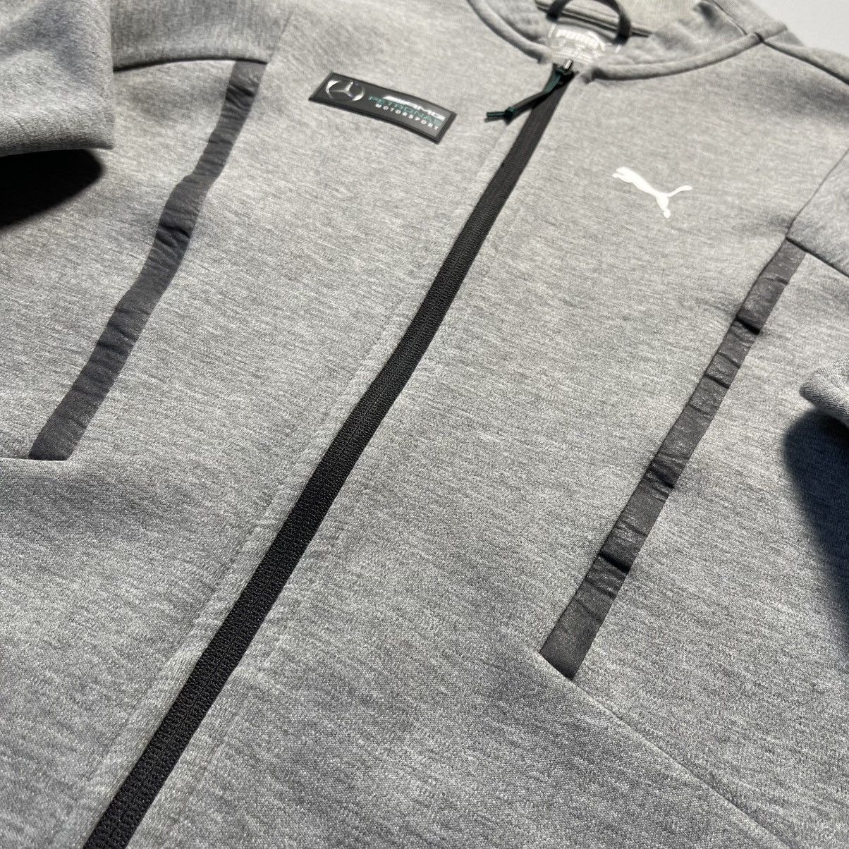 Mercedes-Benz × Puma × Vintage PUMA x MERCEDES AMG PETRONAS MOTOSPORT TRACK TOP Size US M / EU 48-50 / 2 - 6 Thumbnail