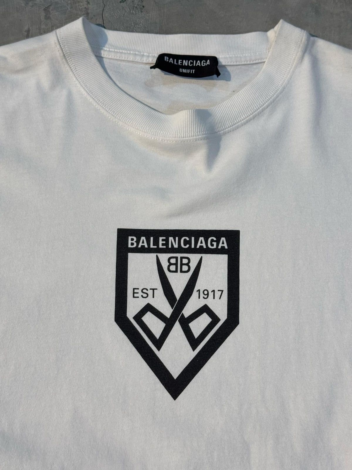 Balenciaga Balenciaga Scissors Logo white tee Size US XS / EU 42 / 0 - 5 Thumbnail