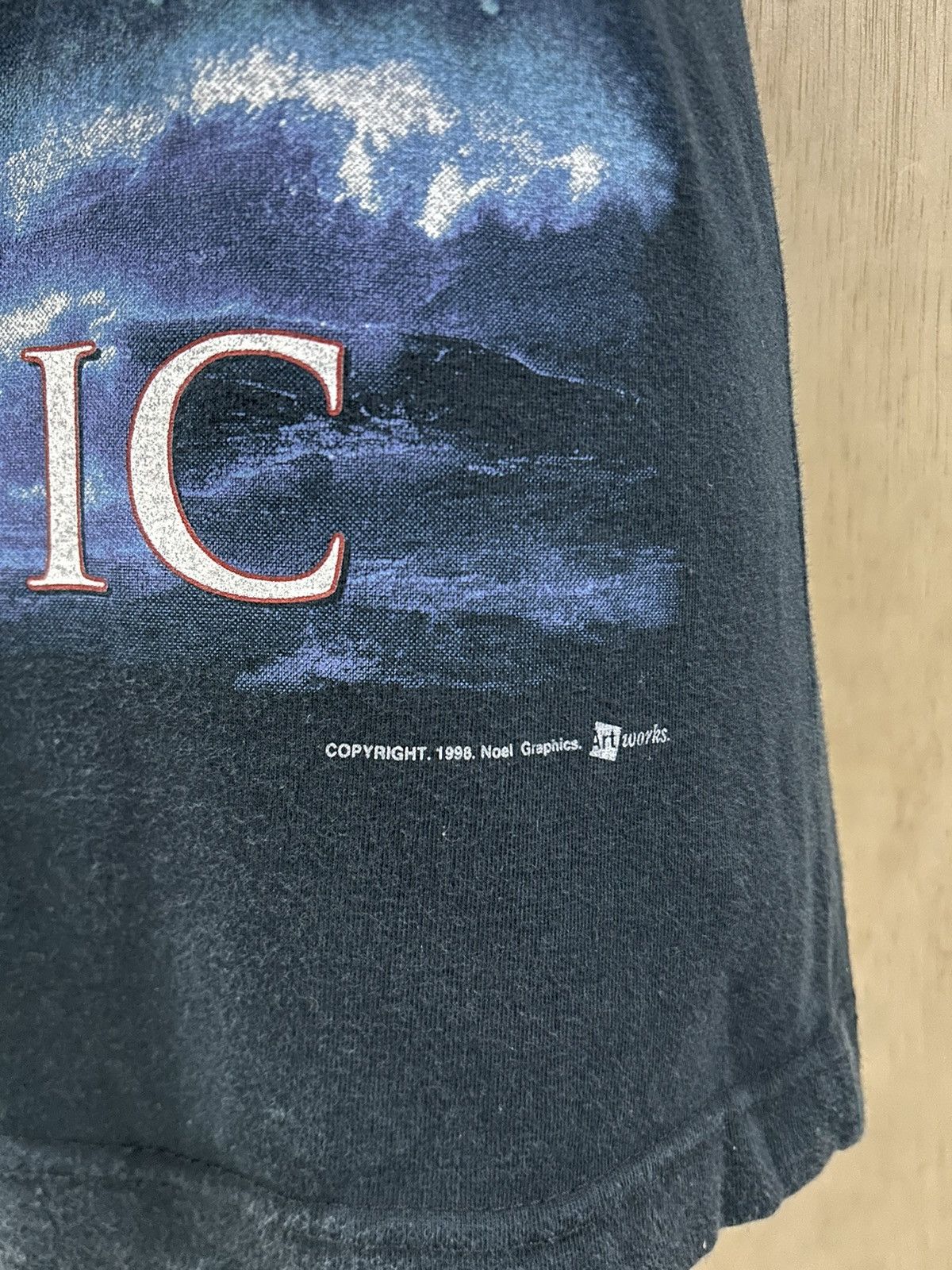 Vintage Vintage 1998 Titanic Leonardo Dicaprio Movie Tee Size US M / EU 48-50 / 2 - 4 Thumbnail